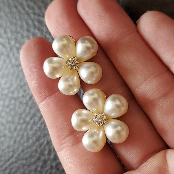 Clip on earrings - Picture 4 of 7